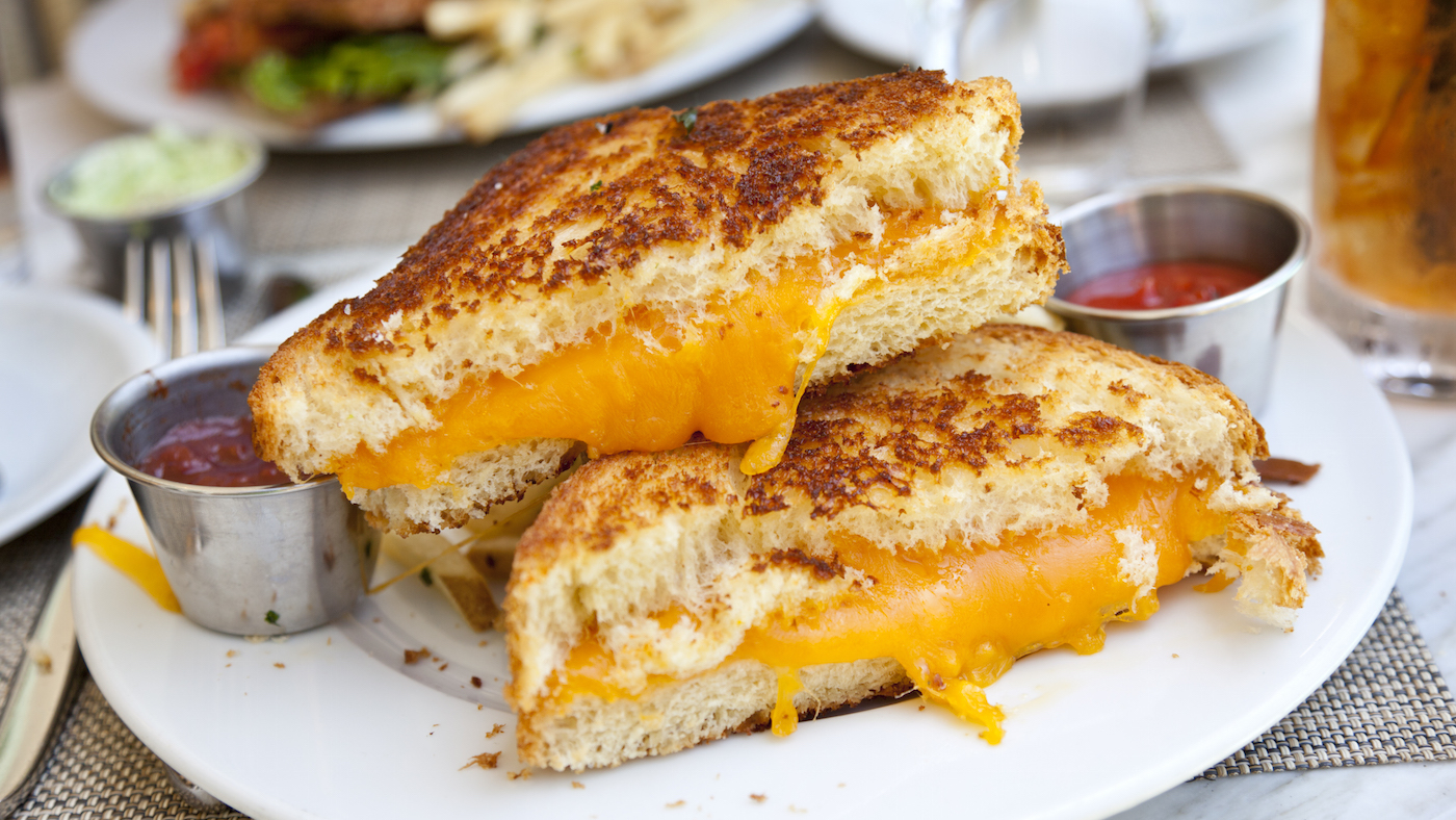 Sorry, But You’re a Picky Eater If You’ve Eaten 17/22 of These Foods Grilled cheese sandwich