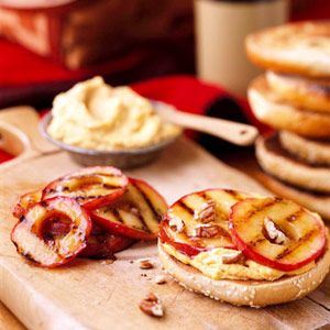 Pick Normal Or Pinterest Foods To Know If You Have Male… Quiz Apple and pumpkin cream cheese on bagel