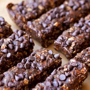 🍫 Can We Guess If You’re Single from Your Taste in Chocolate? Granola bars