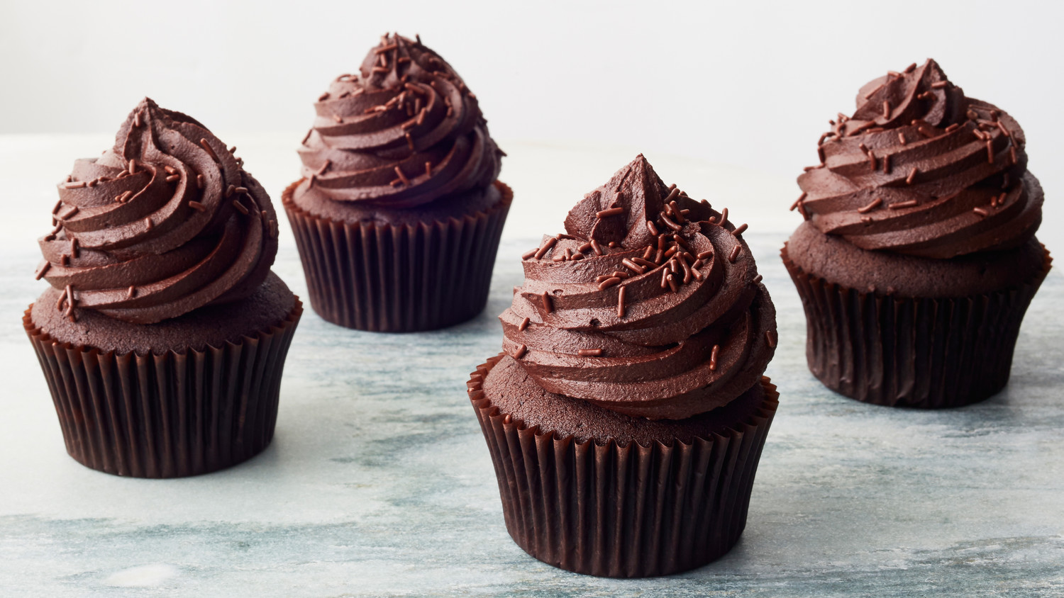 🍫 Can We Guess If You’re Single from Your Taste in Chocolate? chocolate cupcakes
