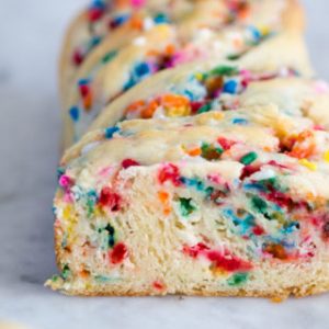🧁 Pick Some Desserts and We’ll Reveal the Age You’ll Have Your First Kid 👶 Rainbow sprinkle bread