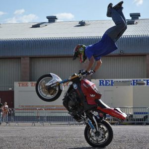 💼 This Quick Career Test Will Reveal Whether You Are an Introvert or an Extrovert Stunt performer
