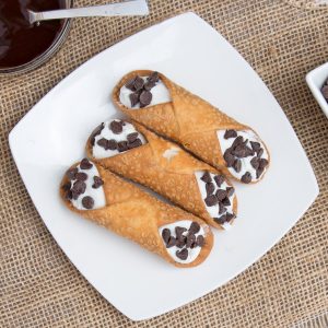 We Know Whether You're In Your 20s Or 30s By Your Snack… Quiz Cannoli