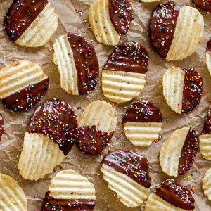 🍰 Don’t Freak Out, But We Can Guess Your Eye Color Based on the Desserts You Eat Chocolate-dipped potato chips