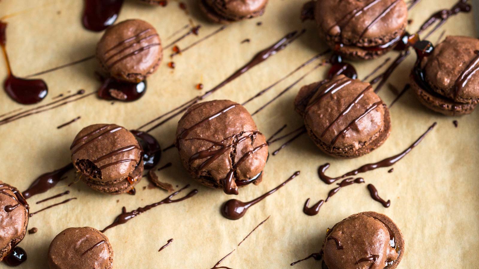 🍫 We Know Whether You’re an Introvert, Extrovert, Or Ambivert Based on How You Rate These Chocolate Desserts Chocolate macarons