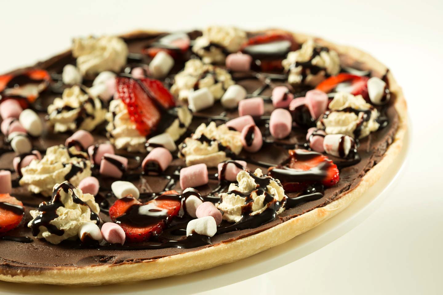 🍪 Say “Yuck” Or “Yum” to These Chocolatey Treats and We’ll Guess Your Zodiac Sign Chocolate pizza