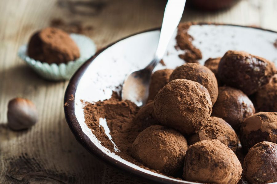 🍴 If You’ve Tried 18/27 of These Foods, You’re a Sophisticated Eater Chocolate truffles