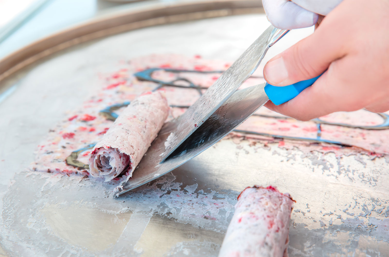 👶 Your Food Preferences Will Reveal Whether You’re a Youngest, Middle, Oldest, Or Only Child Rolled Ice Cream