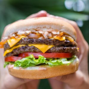 🍔 Only Calorie Experts Can Tell Which Fast Food Burgers Have More Calories Carls\' Jr - Double Cheeseburger