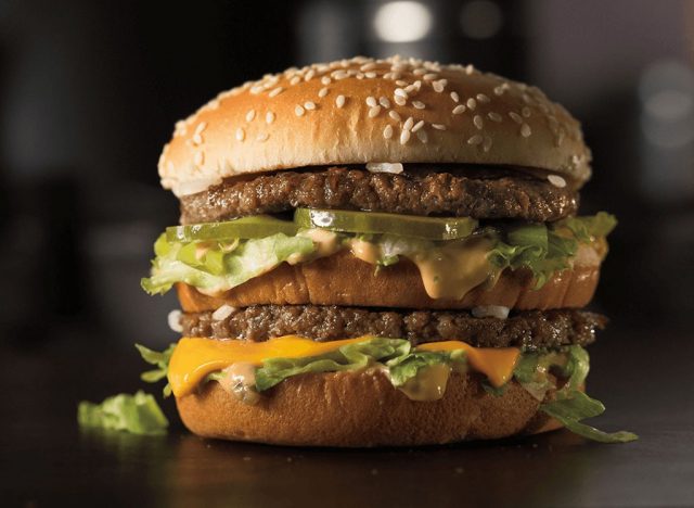 🍕 Decide How Much You Like These 20 Foods and We’ll Guess How Old You Are 30 McDonalds Big Mac 540c