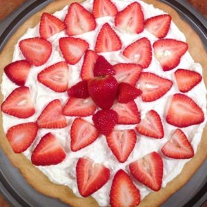 🍰 Make Some Difficult Dessert Decisions to Find Out What % Good and Evil You Are Strawberry pizza