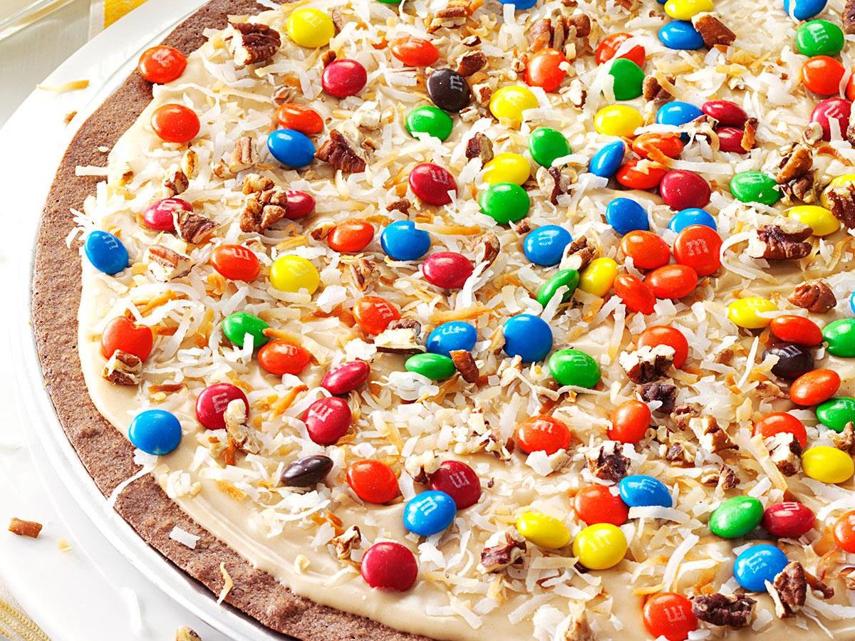 Wanna Know What Job You Are Made For? Pick Some Foods from A to Z to Find Out M&Ms dessert pizza