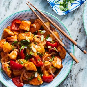 🥟 Unleash Your Inner Foodie with This Delicious Asian Cuisine Personality Quiz 🍣 Sweet and sour chicken