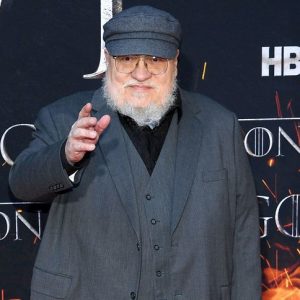 ⚔️ Only “Game of Thrones” Experts Can Pass This Season 7 Quiz. Can You? George R.R Martin