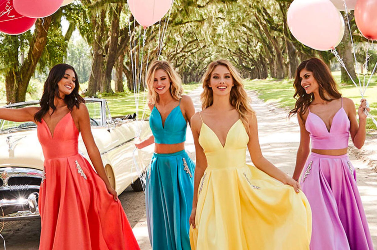 Dress Quiz. Pick Your Favorite Dresses & I'll Guess Your Age Prom Dress