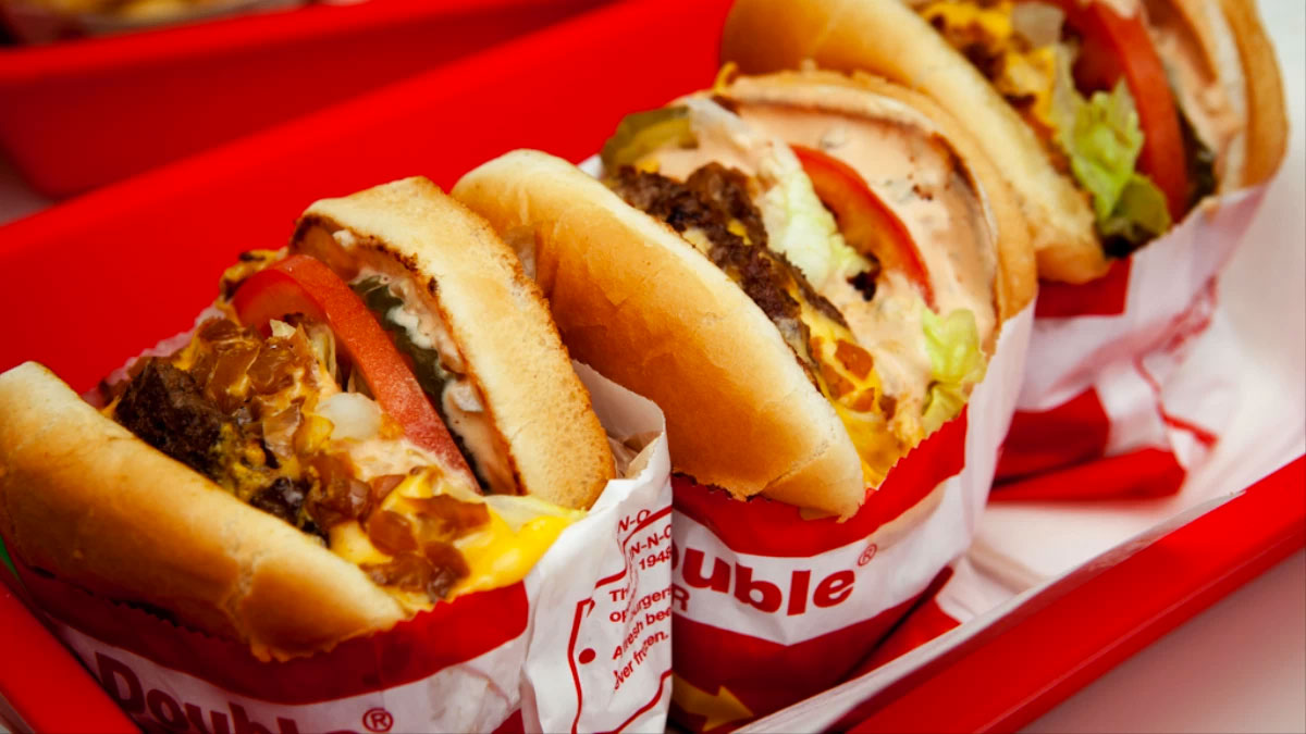 🍟 Rate These Fast Food Chains on a Scale of 1 to 5 and We’ll Guess How Old You Are In-N-Out Burger