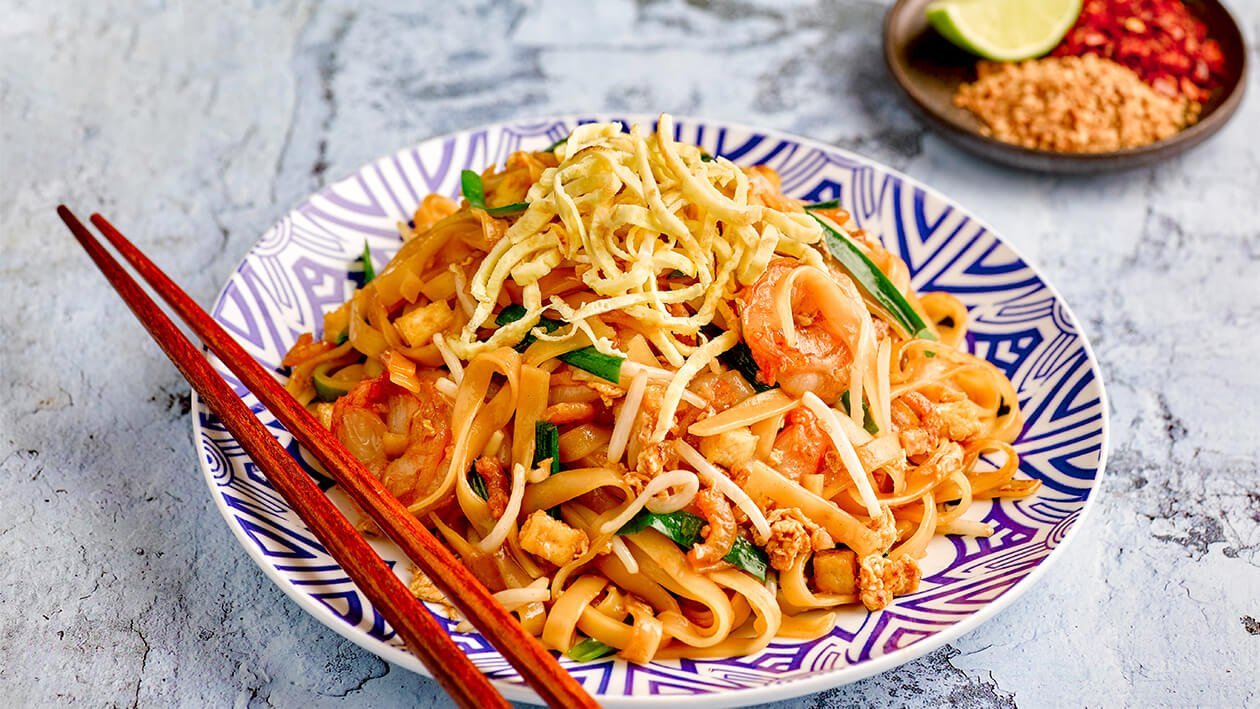If You Want to Know the European City You Should Be Visiting, 🍝 Eat a Huuuge Meal of Diverse Foods to Find Out Pad thai