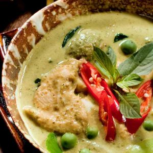 🥘 I Bet We Can Guess Your Age Based on the Food You’d Rather Eat Green curry chicken