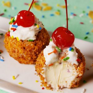 🍰 Don’t Freak Out, But We Can Guess Your Eye Color Based on the Desserts You Eat Fried ice cream