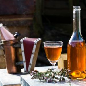 How Long Would You Survive in the Middle Ages? Mead Drink