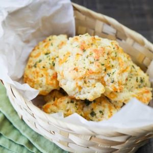 Wanna Know What Your Best Quality Is? Eat Bread To Know Quiz Red Lobster Cheddar Bay Biscuits