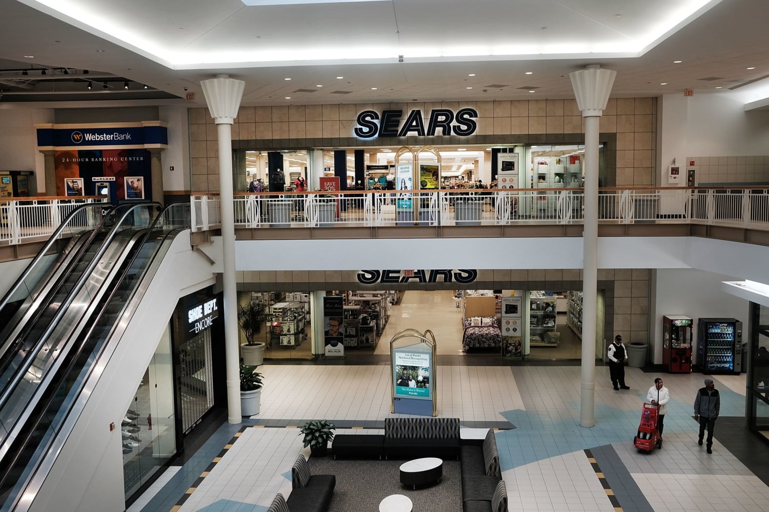 Live a Day in the ’90s to Find Out Where You’ll Be in 20 Years 1990s mall