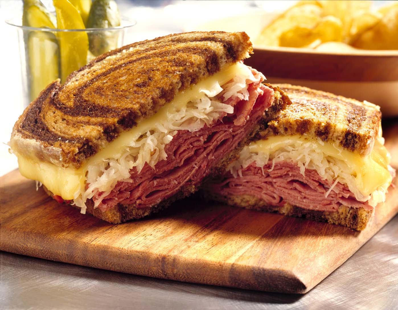 🍔 If You’ve Eaten 15/20 of These Foods, You’re Definitely American Reuben sandwich