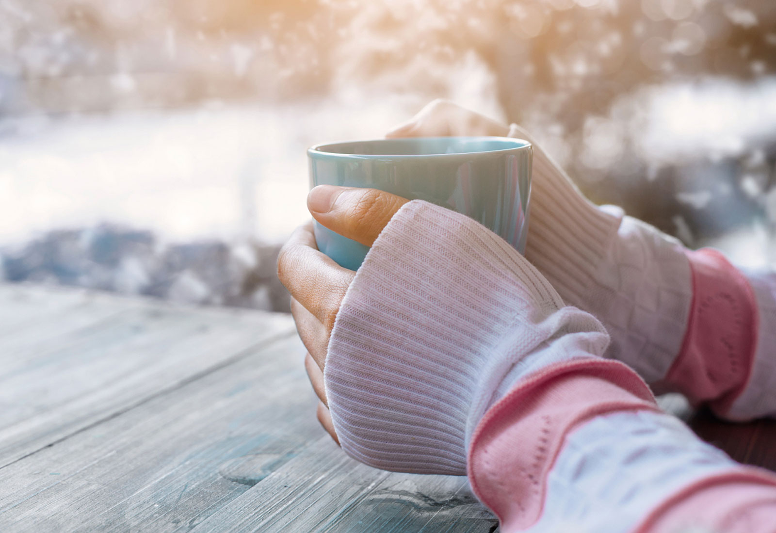 If You Answer Yes 10+ Times in This Quiz, You're Old Person in Young Person's Body Holding Mug In Cold Weather