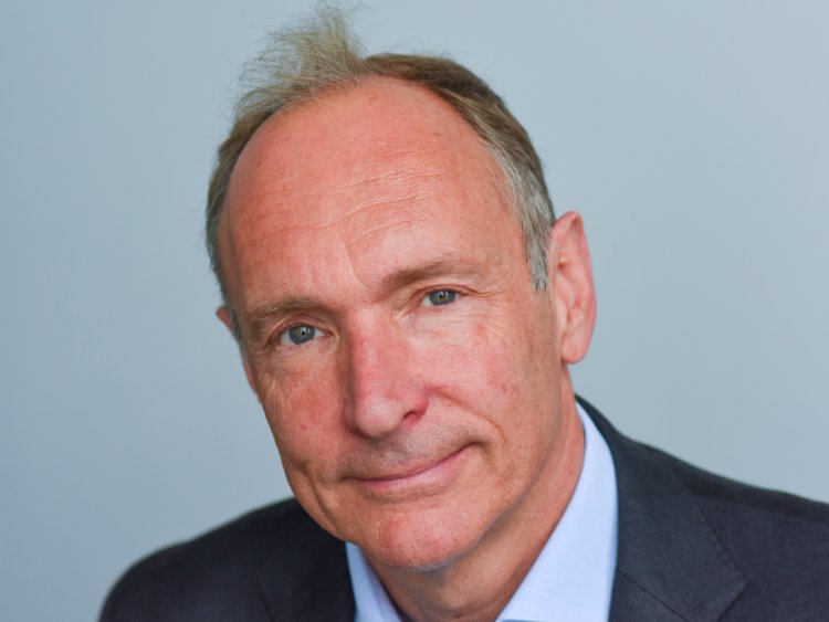 I’m Sorry, But You’ll Be Able to Pass This Trivia Test Only If You’re the Smart Friend Tim Berners Lee