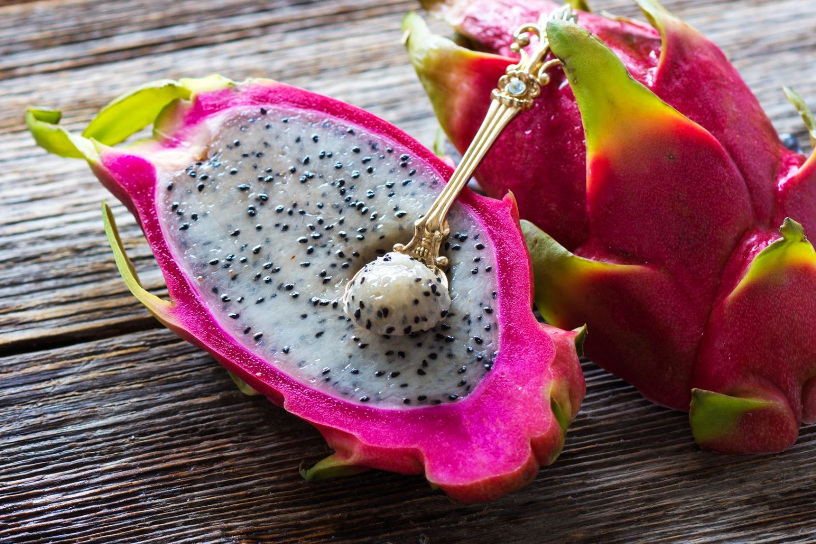 🍍 You Haven’t Really Lived Unless You’ve Tried at Least 12 of These Tropical Fruits Dragonfruit