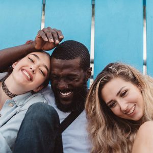 Which Chat App Are You? Quiz Hanging out with friends