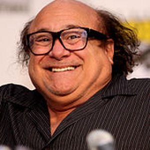 🔥 Match These Celebs on Tinder and We’ll Reveal the Type of Partner You Need ❤️ Danny Devito