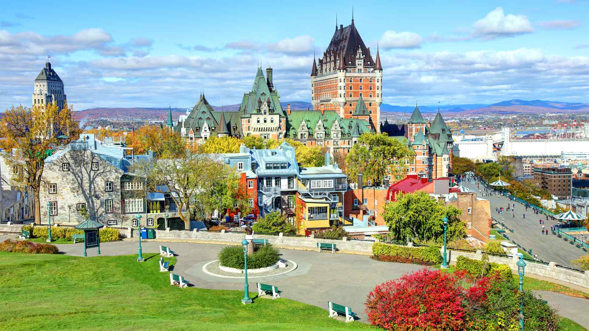 🍁 What % Canadian Are You? Quebec City Hero