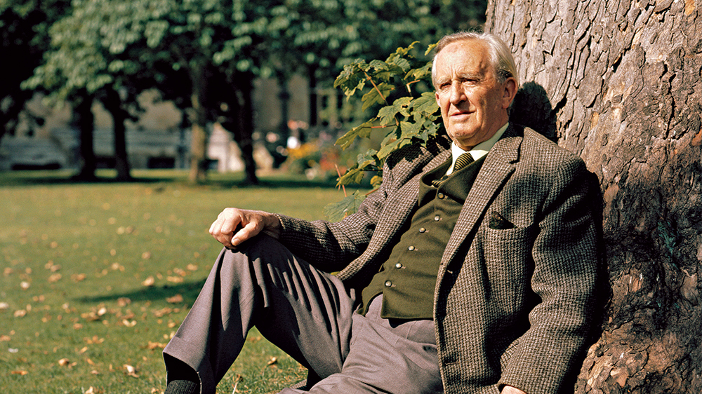 Only People With High Intelligence Can Pass This Random Knowledge Quiz J. R. R. Tolkien