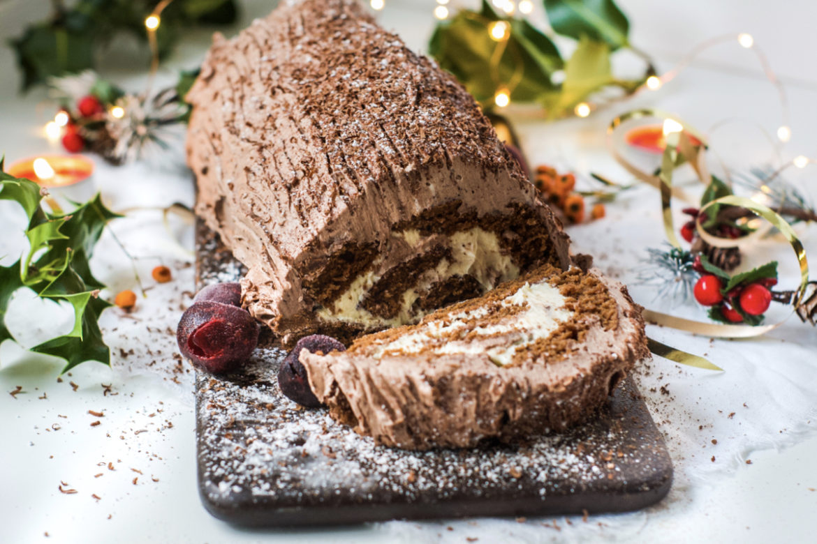 🍫 We Know Whether You’re an Introvert, Extrovert, Or Ambivert Based on How You Rate These Chocolate Desserts Christmas Yule Log