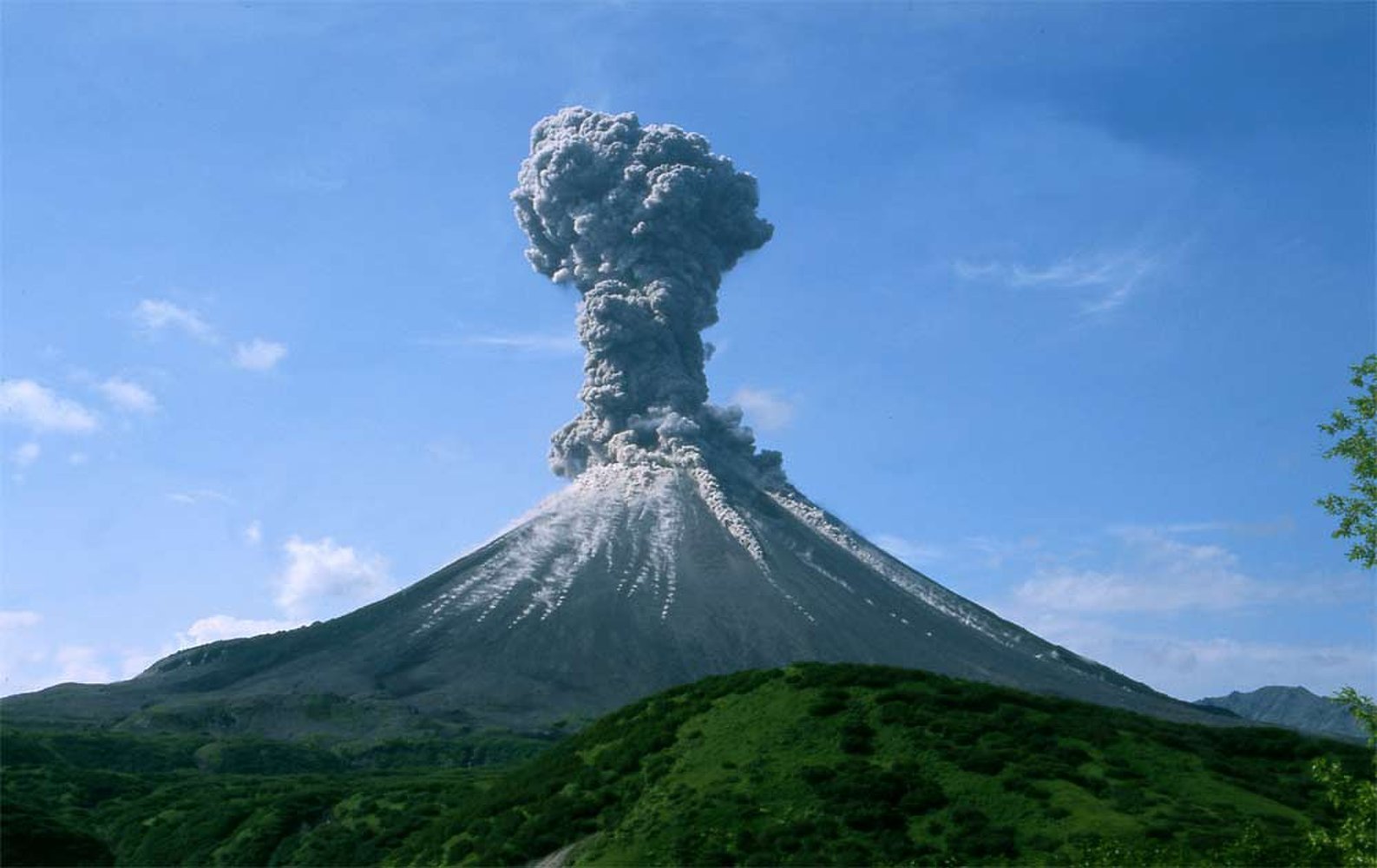 This Science “True or False” Quiz Will Reveal If You Aced or Flunked Out of School Volcano1