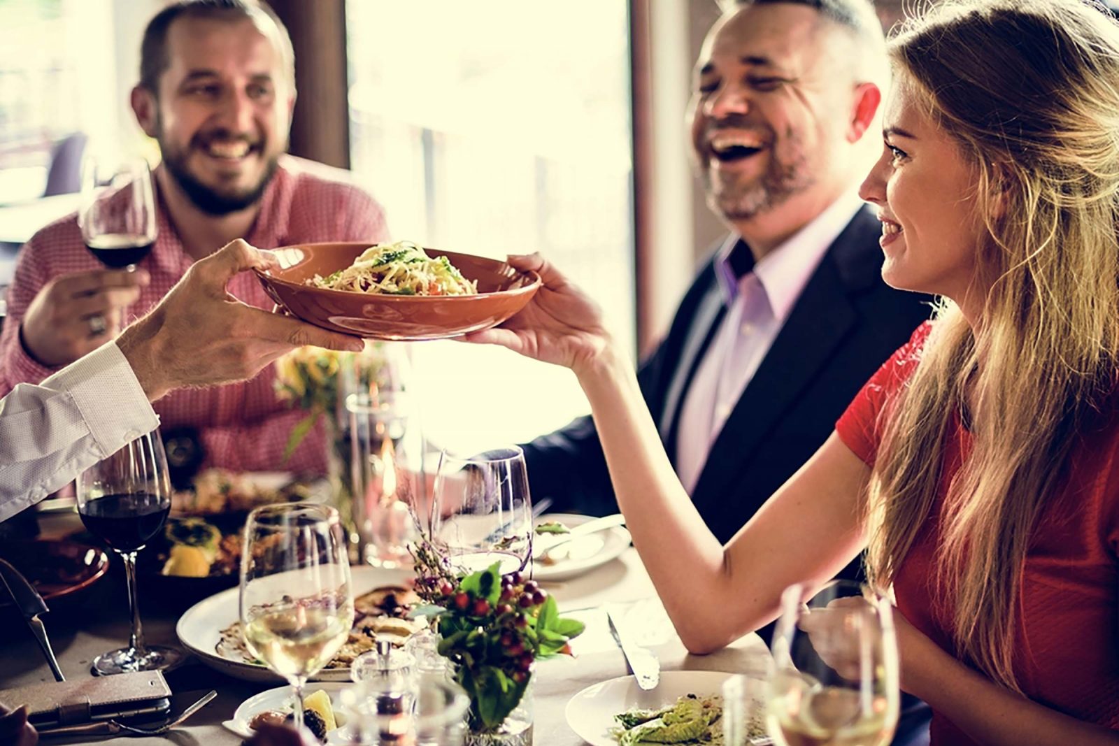 🎉 Plan a Party and We’ll Tell You What Kind of Friend You Are People Having Dinner Meal