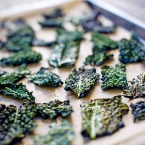 Eat Your Way Through a Rainbow 🌈 and We’ll Reveal the Color of Your Aura 👤 Kale chips