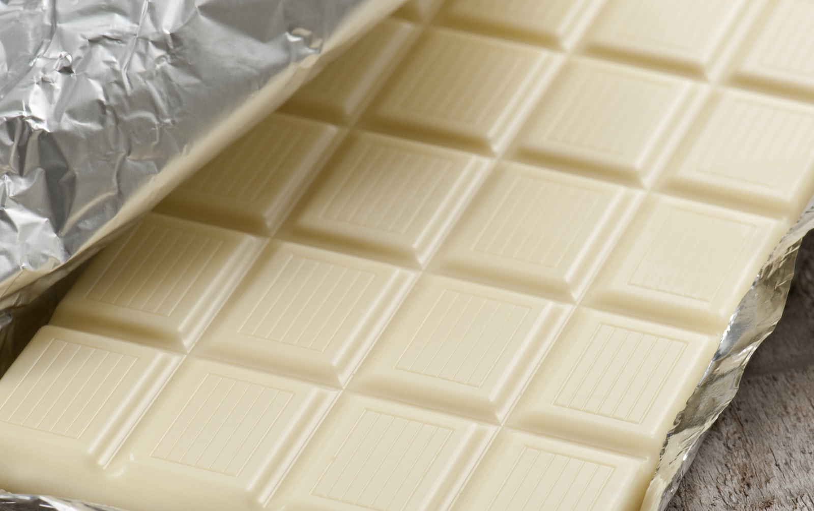 We’ll Guess What 🍁 Season You Were Born In, But You Have to Pick a Food in Every 🌈 Color First White chocolate bar