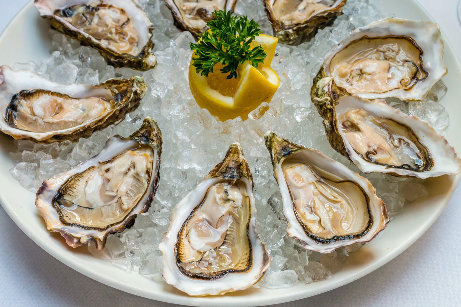 If You’ll Eat at Least 16 of These “Acquired Taste” Foods, You’re an Adventurous Eater Oysters