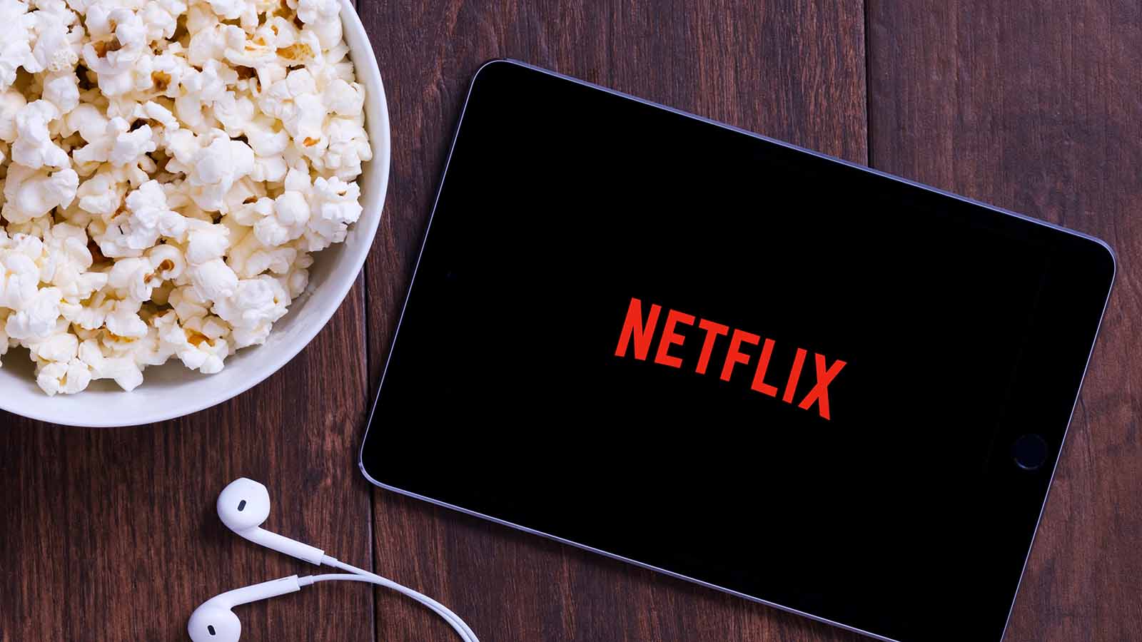📱 Can We Guess Your Age Based on How Often You Use These Apps? Netflix