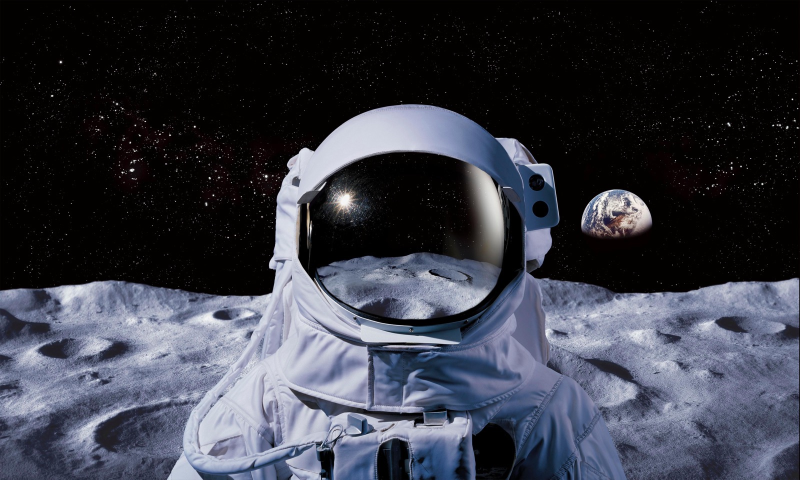 If You Get 12/15 on This Quiz, You Are a 🚀 Space Race Expert Astronaut On Moon Space