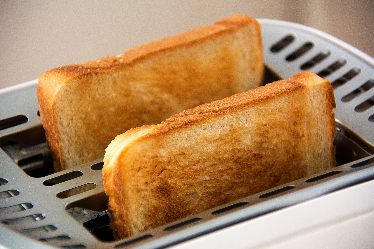 Sorry, But You’re a Picky Eater If You’ve Eaten 17/22 of These Foods Plain Toast