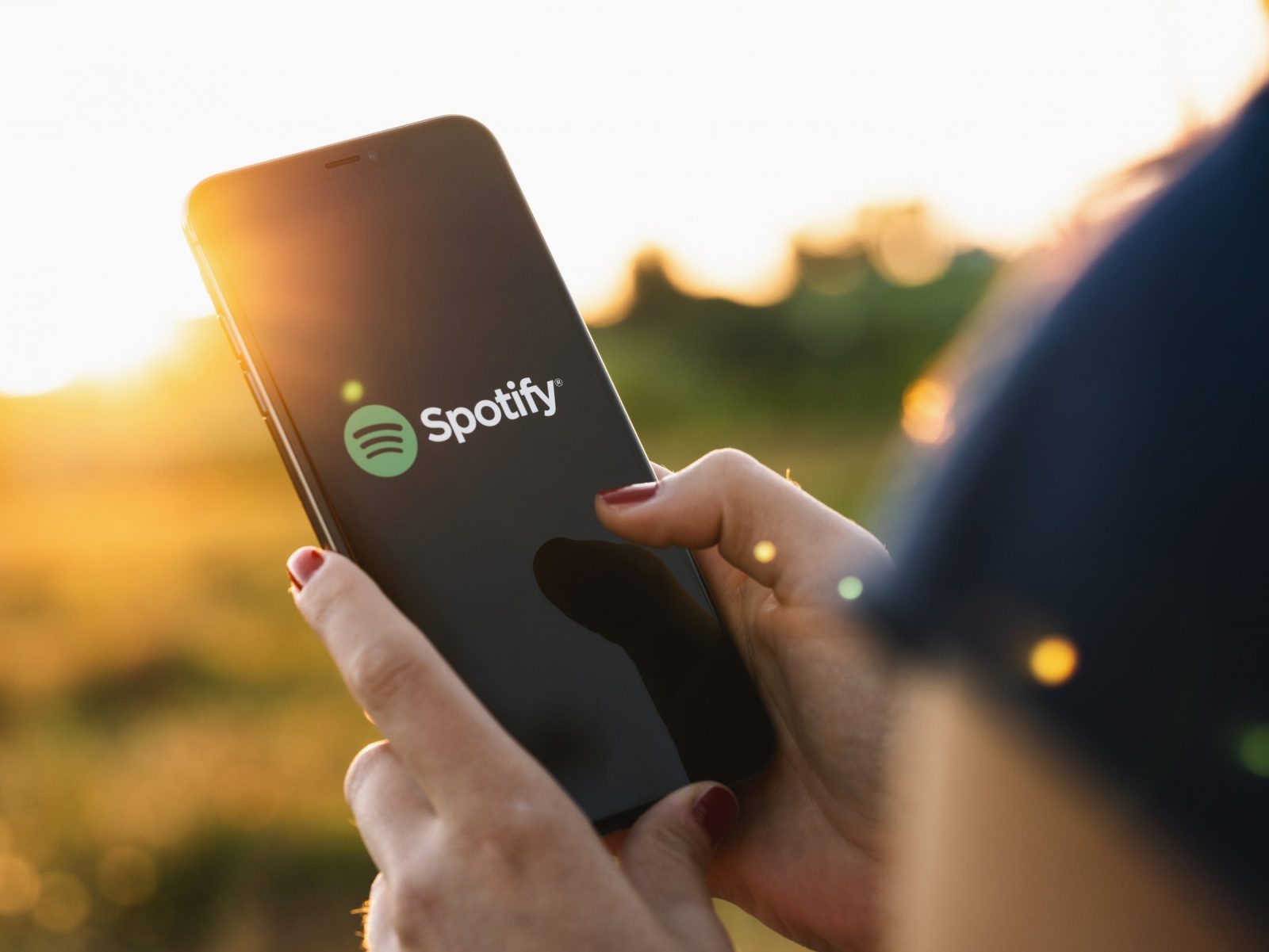 📱 Only People Older Than 30 Will Have 15/25 of These Apps on Their Phone Spotify