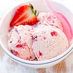 Have Fun Choosing Cold Desserts To Know What % Cold-Hea… Quiz Strawberry Ice Cream