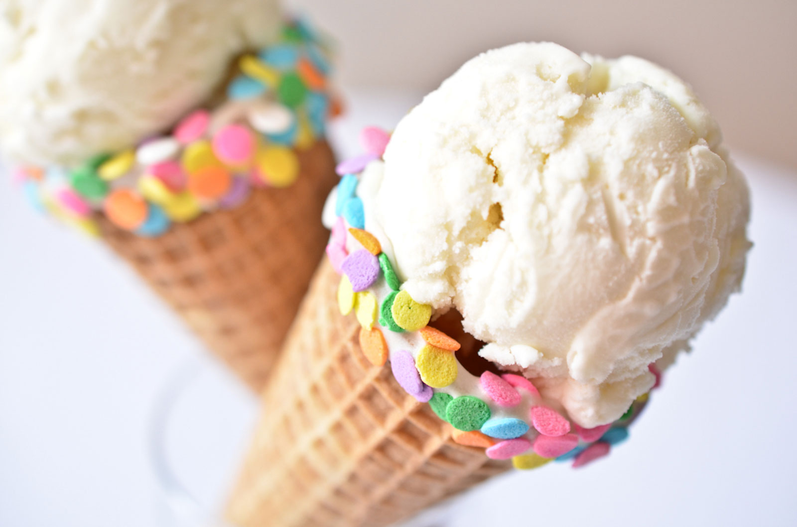 Do You Actually Prefer Ice Cream 🍦 or Cake 🍰? Vanilla Ice Cream Cones