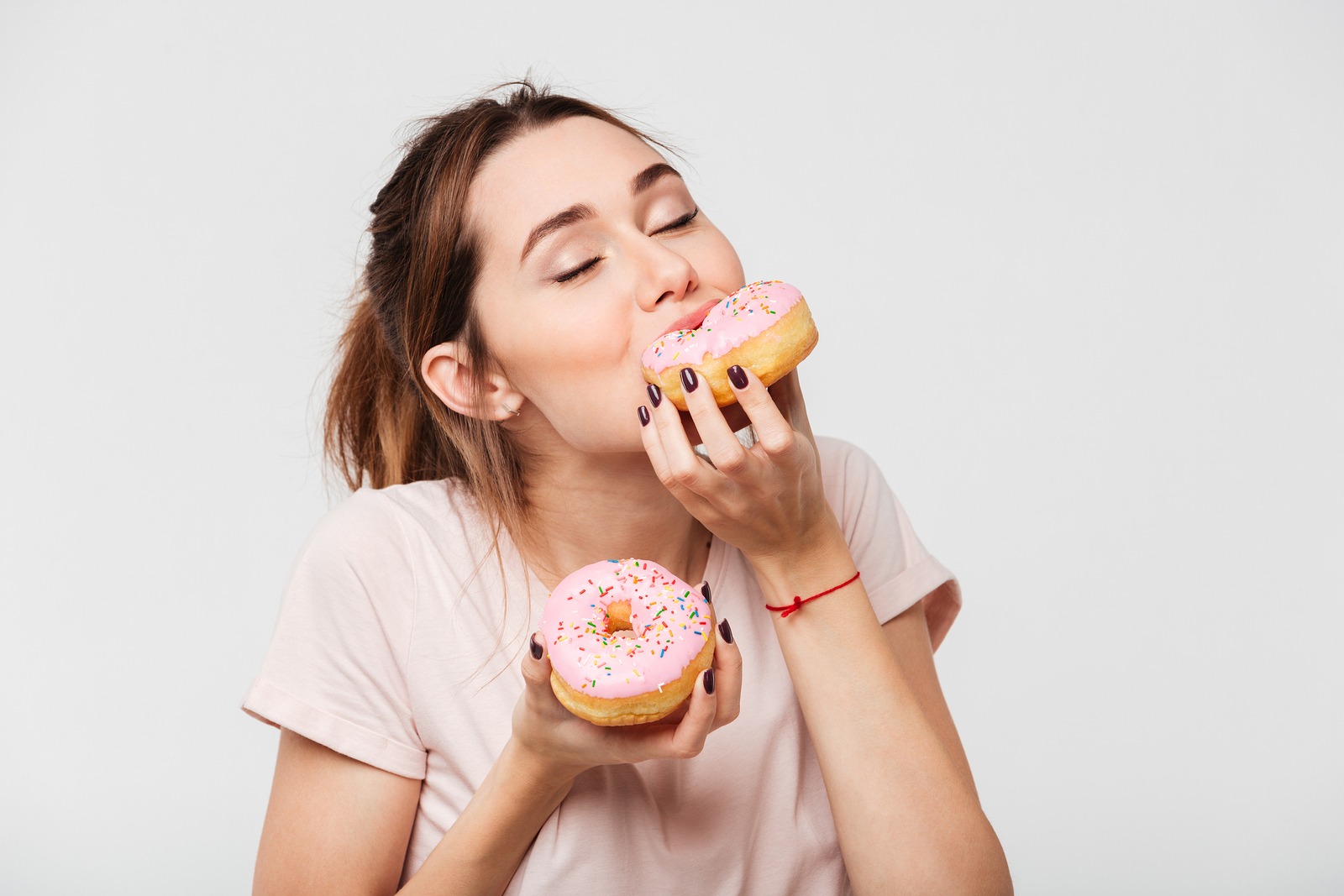 You got 9 out of 25! 🍰 If You’ve Eaten 20/25 of These Treats, You’re Officially a Dessert Connoisseur