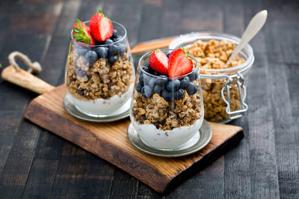 Pick Strawberry Treats To See What You'll Do This Spring Quiz Granola Yogurt Parfaits
