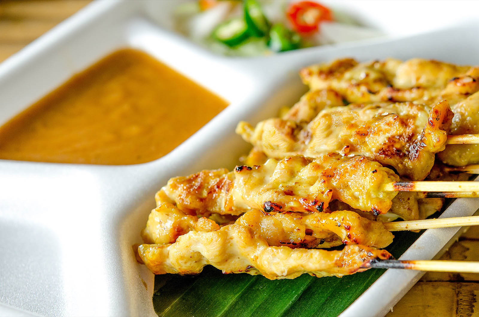 🍗 You’re Only a True Chicken Lover If You’ve Eaten at Least 21/30 of These Foods Chicken Satay