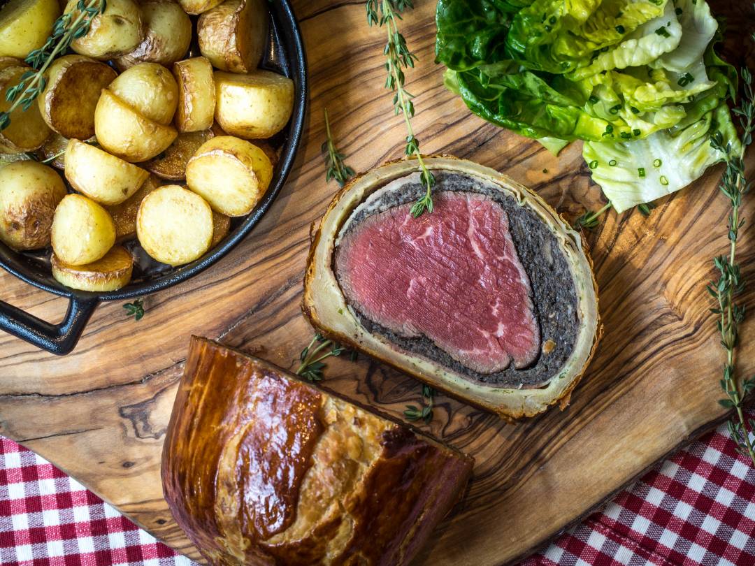 🍴 If You’ve Tried 18/27 of These Foods, You’re a Sophisticated Eater Gordon Ramsay's Beef Wellington